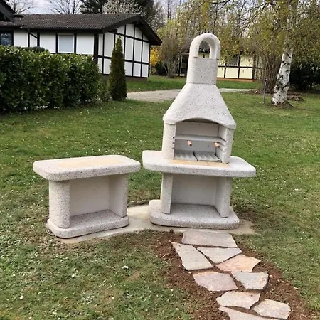 Prázdninový dům Ferienhaus Am Katzenbuckel Waldbrunn (Baden-Wurttemberg)